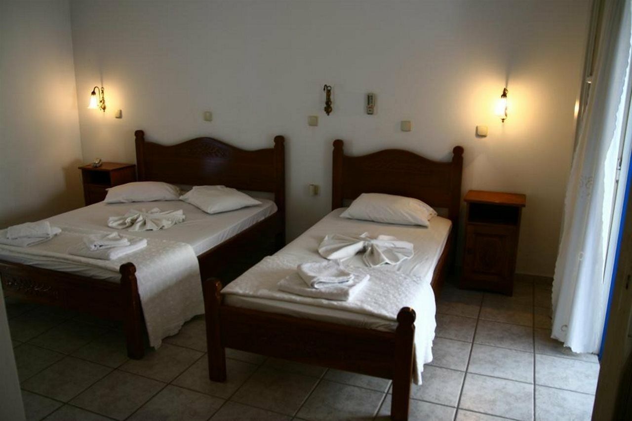 Hotel Landeris Katápola Eksteriør billede